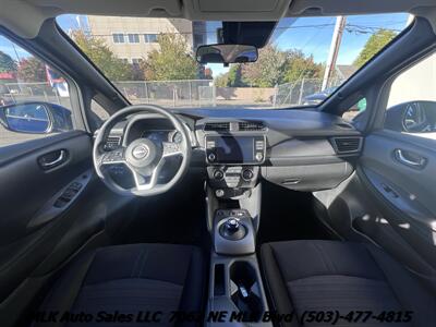 2025 Nissan LEAF S - Photo 2 - Portland, OR 97211