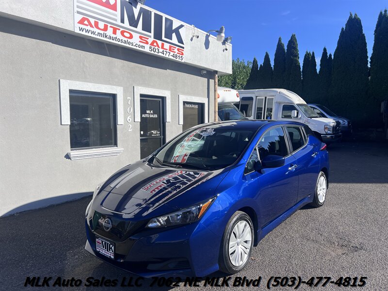 2025 Nissan LEAF S   - Photo 1 - Portland, OR 97211