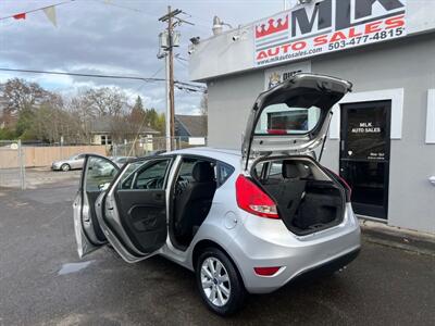 2013 Ford Fiesta SE   - Photo 11 - Portland, OR 97211