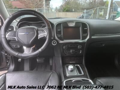 2016 Chrysler 300C - Photo 2 - Portland, OR 97211
