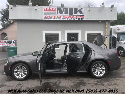 2016 Chrysler 300C - Photo 11 - Portland, OR 97211