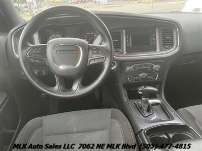 2017 Dodge Charger SE   - Photo 2 - Portland, OR 97211