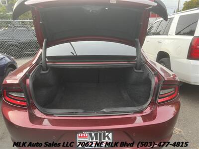 2017 Dodge Charger SE   - Photo 18 - Portland, OR 97211