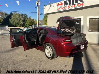 2017 Dodge Charger SE   - Photo 11 - Portland, OR 97211