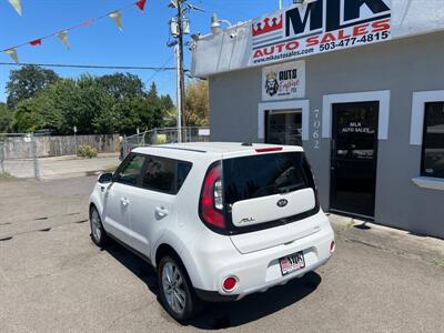 2018 Kia Soul +   - Photo 4 - Portland, OR 97211