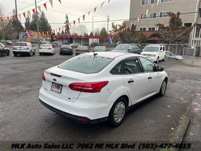 2016 Ford Focus S   - Photo 5 - Portland, OR 97211