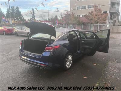 2018 Kia Optima S   - Photo 14 - Portland, OR 97211