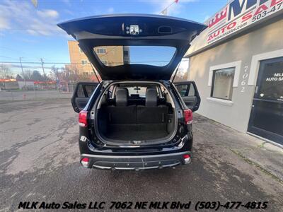2019 Mitsubishi Outlander SEL   - Photo 13 - Portland, OR 97211