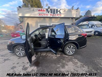 2019 Mitsubishi Outlander SEL   - Photo 11 - Portland, OR 97211