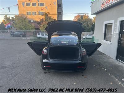2019 Tesla Model 3 Long Range   - Photo 12 - Portland, OR 97211