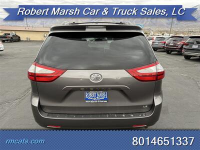 2017 Toyota Sienna LE 8-Passenger   - Photo 4 - Payson, UT 84651