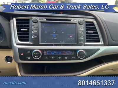 2018 Toyota Highlander XLE   - Photo 18 - Payson, UT 84651