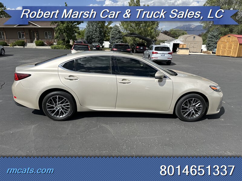 2016 Lexus ES 350 photo 5
