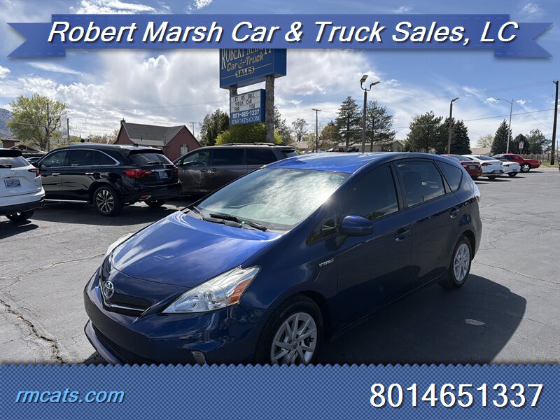 2013 Toyota Prius v Five  