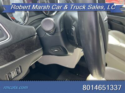 2011 Chrysler Town & Country Limited   - Photo 15 - Payson, UT 84651