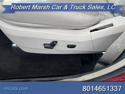 2011 Chrysler Town & Country Limited   - Photo 16 - Payson, UT 84651