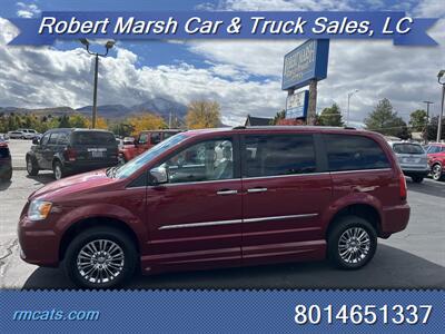 2011 Chrysler Town & Country Limited   - Photo 2 - Payson, UT 84651