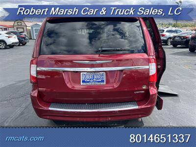 2011 Chrysler Town & Country Limited   - Photo 3 - Payson, UT 84651