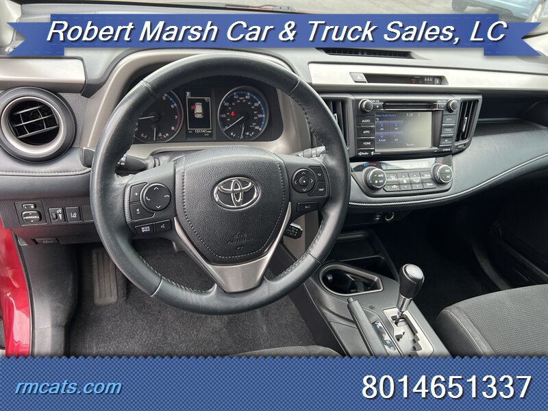 2018 Toyota RAV4 XLE photo 12