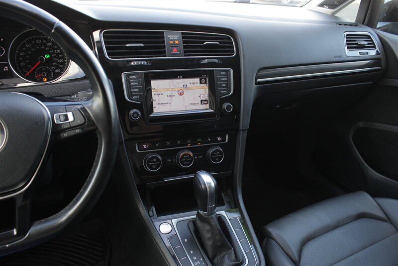 2015 Volkswagen Golf SportWagen SEL   - Photo 22 - Tempe, AZ 85282