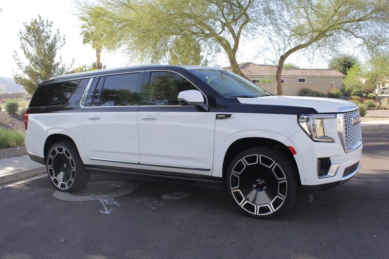 2024 GMC Yukon XL Denali - Photo 38
