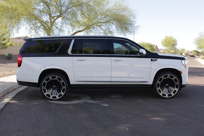 2024 GMC Yukon XL Denali - Photo 37