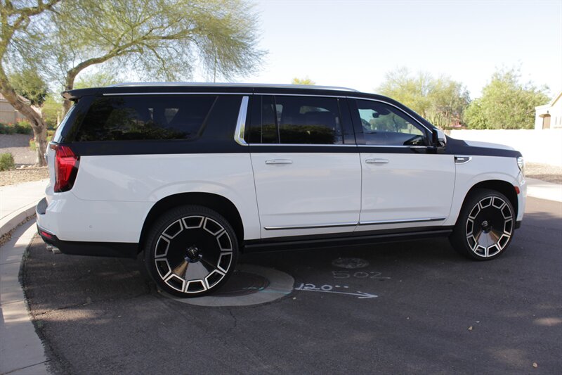 2024 GMC Yukon XL Denali - Photo 35