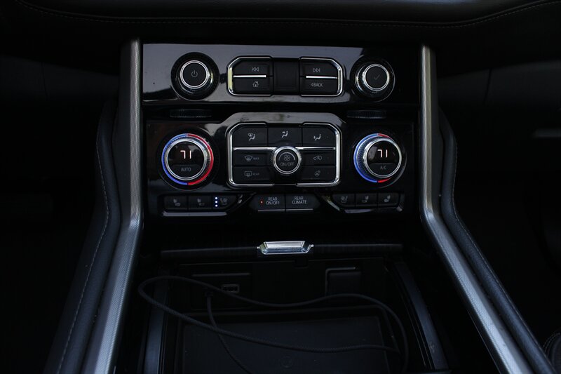 2024 GMC Yukon XL Denali - Photo 19