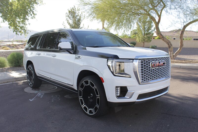 2024 GMC Yukon XL Denali - Photo 39