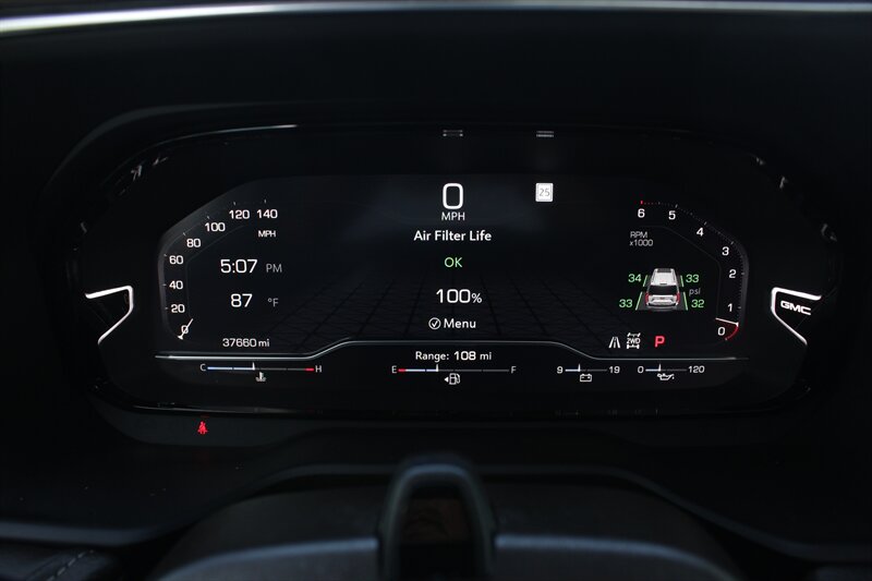 2024 GMC Yukon XL Denali - Photo 17