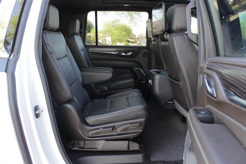 2024 GMC Yukon XL Denali - Photo 29