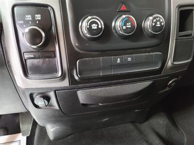 2014 RAM 1500 Express-CREW CAB-4X4-HEMI   - Photo 22 - Hamilton, OH 45015