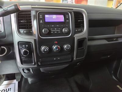 2014 RAM 1500 Express-CREW CAB-4X4-HEMI   - Photo 18 - Hamilton, OH 45015