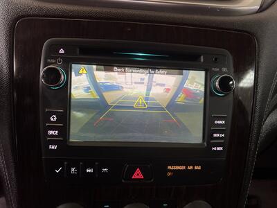 2017 Chevrolet Traverse LT 4DR SUV w/1LT   - Photo 16 - Hamilton, OH 45015