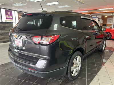 2017 Chevrolet Traverse LT 4DR SUV w/1LT   - Photo 6 - Hamilton, OH 45015