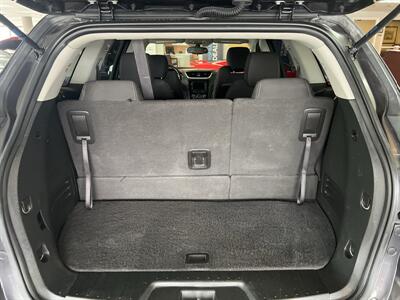 2017 Chevrolet Traverse LT 4DR SUV w/1LT   - Photo 29 - Hamilton, OH 45015