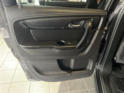 2017 Chevrolet Traverse LT 4DR SUV w/1LT   - Photo 21 - Hamilton, OH 45015
