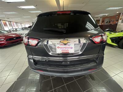 2017 Chevrolet Traverse LT 4DR SUV w/1LT   - Photo 7 - Hamilton, OH 45015