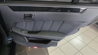 2013 Mercedes-Benz E 350 Luxury 4MATIC 4DR SEDAN AWD   - Photo 23 - Hamilton, OH 45015