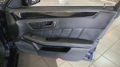 2013 Mercedes-Benz E 350 Luxury 4MATIC 4DR SEDAN AWD   - Photo 27 - Hamilton, OH 45015