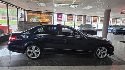 2013 Mercedes-Benz E 350 Luxury 4MATIC 4DR SEDAN AWD   - Photo 5 - Hamilton, OH 45015