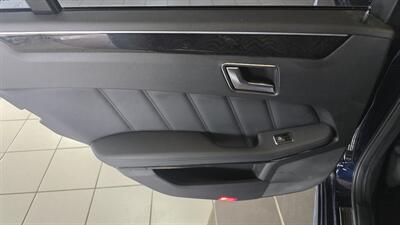 2013 Mercedes-Benz E 350 Luxury 4MATIC 4DR SEDAN AWD   - Photo 21 - Hamilton, OH 45015