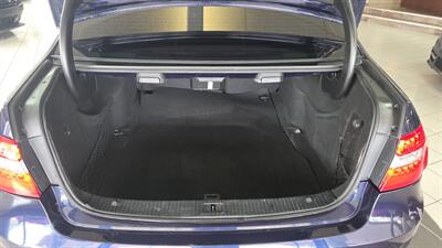 2013 Mercedes-Benz E 350 Luxury 4MATIC 4DR SEDAN AWD   - Photo 28 - Hamilton, OH 45015