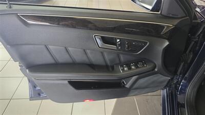 2013 Mercedes-Benz E 350 Luxury 4MATIC 4DR SEDAN AWD   - Photo 19 - Hamilton, OH 45015