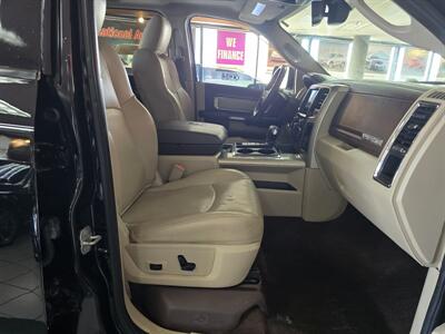 2013 RAM 1500 LARAMIE 4DR CREW CAB 4X4 - Photo 16 - Hamilton, OH 45015