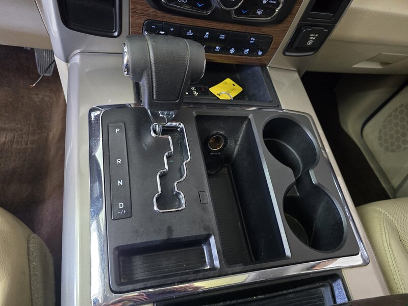 2013 RAM 1500 LARAMIE 4DR CREW CAB 4X4 - Photo 22 - Hamilton, OH 45015