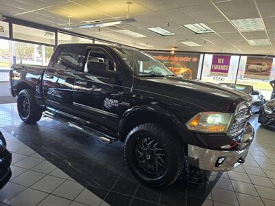 2013 RAM 1500 LARAMIE 4DR CREW CAB 4X4 - Photo 7 - Hamilton, OH 45015