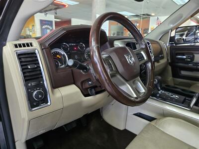 2013 RAM 1500 LARAMIE 4DR CREW CAB 4X4 - Photo 9 - Hamilton, OH 45015
