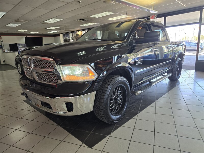 2013 RAM 1500 LARAMIE 4DR CREW CAB 4X4   - Photo 1 - Hamilton, OH 45015