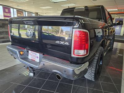 2013 RAM 1500 LARAMIE 4DR CREW CAB 4X4 - Photo 5 - Hamilton, OH 45015
